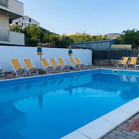 Pietra Ligure - Essential With Swimming Pool Apartment Luaran gambar